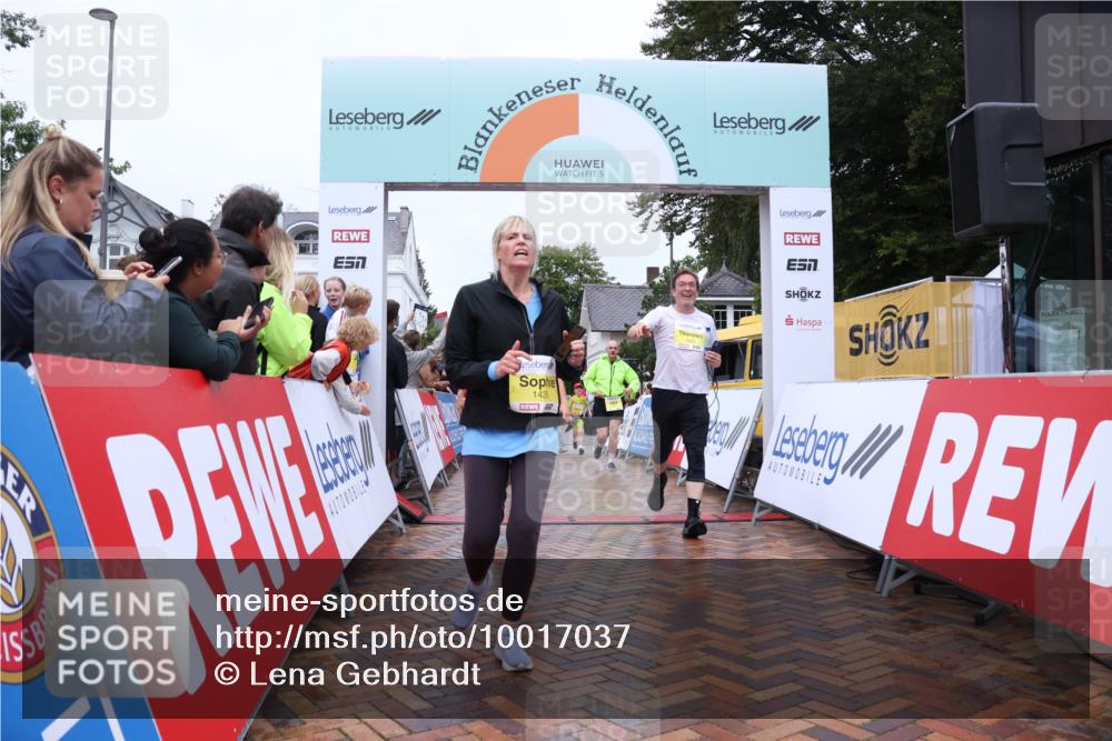 30.08.2026 - Blankeneser Heldenlauf Lena Gebhardt http://msf.ph/oto/10017037 30.08.2026 09:58:08 Ziel 1262, 1263, 1392, 1435, 1541, 1619, 1620, 1704 meine-sportfotos.de