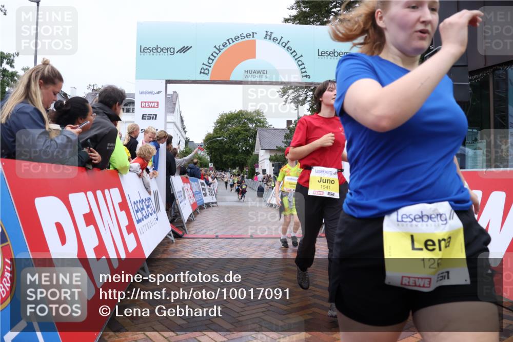 30.08.2026 - Blankeneser Heldenlauf Lena Gebhardt http://msf.ph/oto/10017091 30.08.2026 09:58:13 Ziel 1262, 1263, 1435, 1541, 1619, 1620, 1704 meine-sportfotos.de