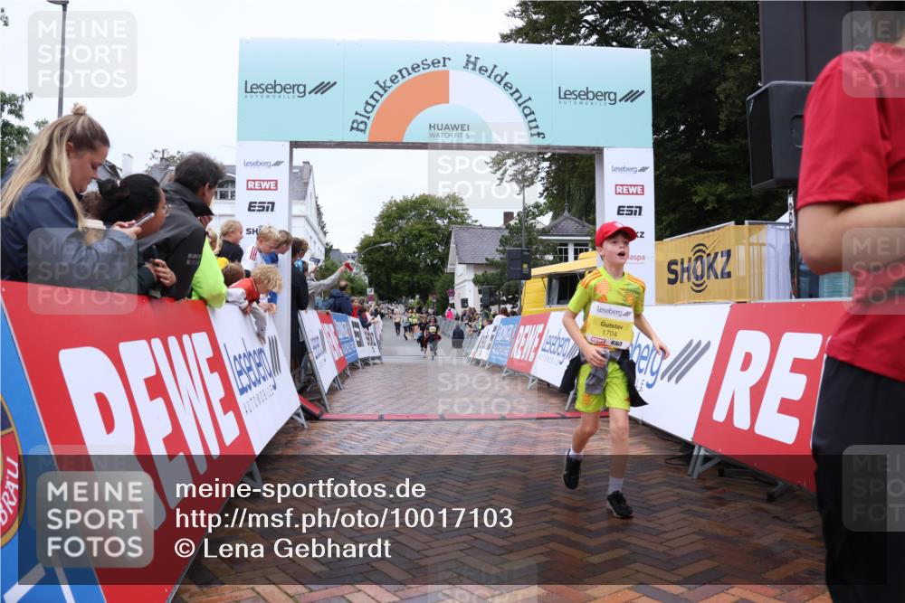 30.08.2026 - Blankeneser Heldenlauf Lena Gebhardt http://msf.ph/oto/10017103 30.08.2026 09:58:13 Ziel 1262, 1263, 1435, 1541, 1619, 1620, 1704 meine-sportfotos.de