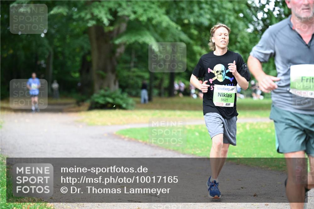 30.08.2026 - Blankeneser Heldenlauf Dr. Thomas Lammeyer http://msf.ph/oto/10017165 30.08.2026 10:05:23 Laufen 5621, 5647 meine-sportfotos.de