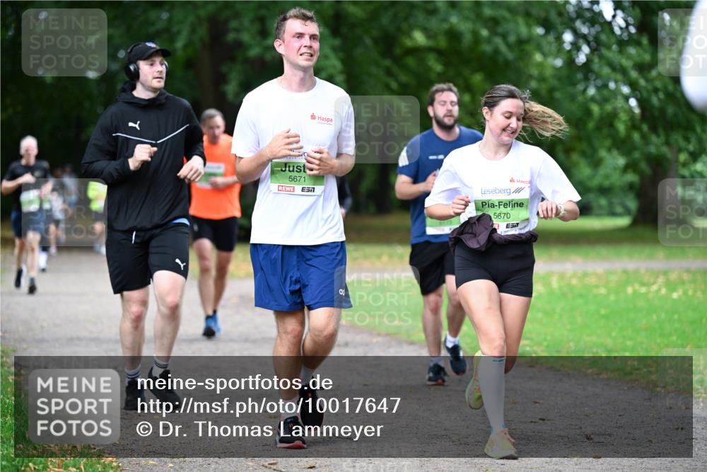 30.08.2026 - Blankeneser Heldenlauf Dr. Thomas Lammeyer http://msf.ph/oto/10017647 30.08.2026 10:07:03 Laufen 5671, 5670, 8 meine-sportfotos.de