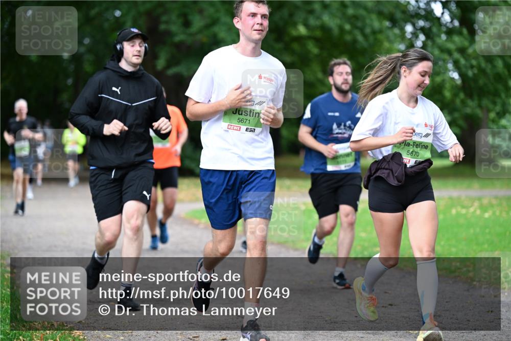 30.08.2026 - Blankeneser Heldenlauf Dr. Thomas Lammeyer http://msf.ph/oto/10017649 30.08.2026 10:07:03 Laufen 5671, 5670 meine-sportfotos.de