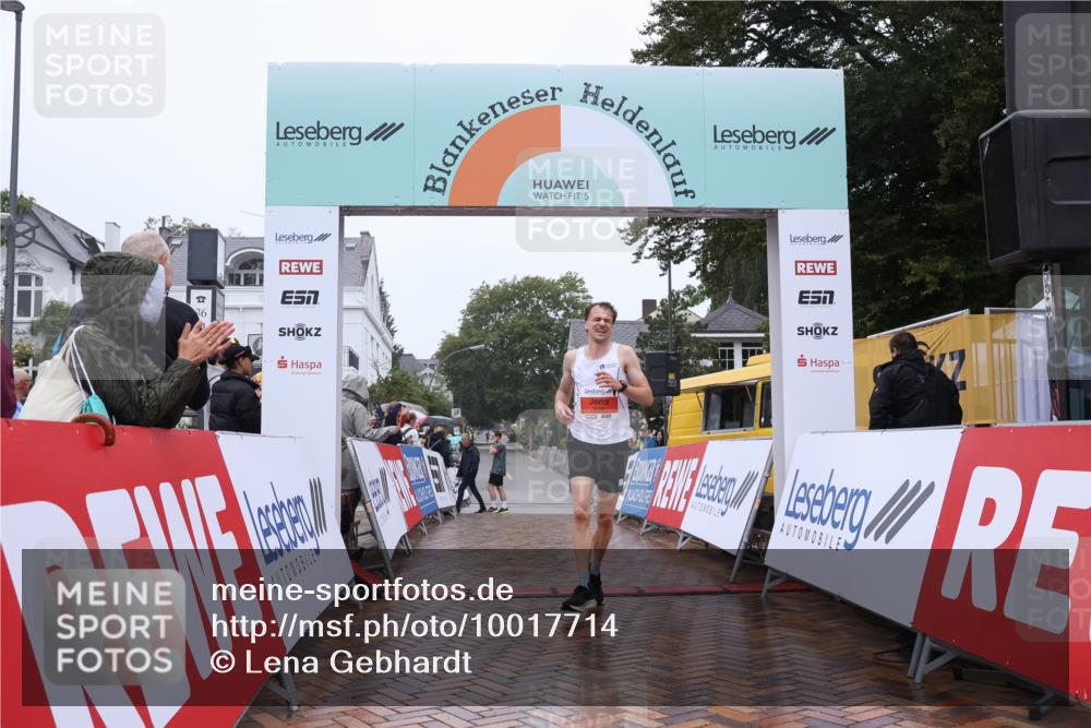 30.08.2026 - Blankeneser Heldenlauf Lena Gebhardt http://msf.ph/oto/10017714 30.08.2026 09:18:17 Ziel 3688 meine-sportfotos.de