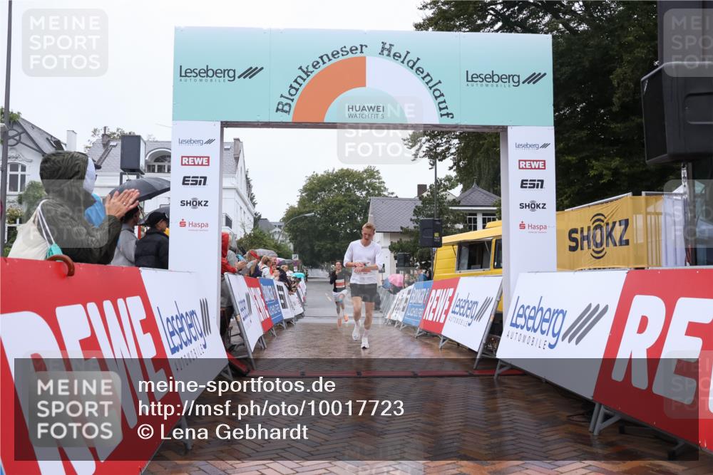30.08.2026 - Blankeneser Heldenlauf Lena Gebhardt http://msf.ph/oto/10017723 30.08.2026 09:18:41 Ziel 3729, 3737 meine-sportfotos.de