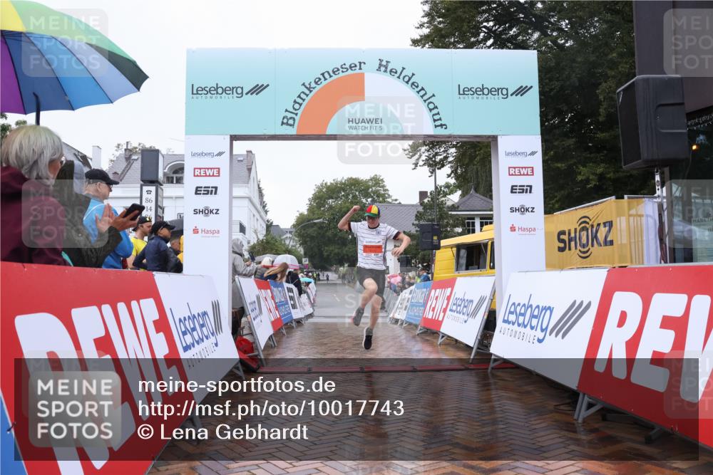 30.08.2026 - Blankeneser Heldenlauf Lena Gebhardt http://msf.ph/oto/10017743 30.08.2026 09:21:00 Ziel 3521 meine-sportfotos.de