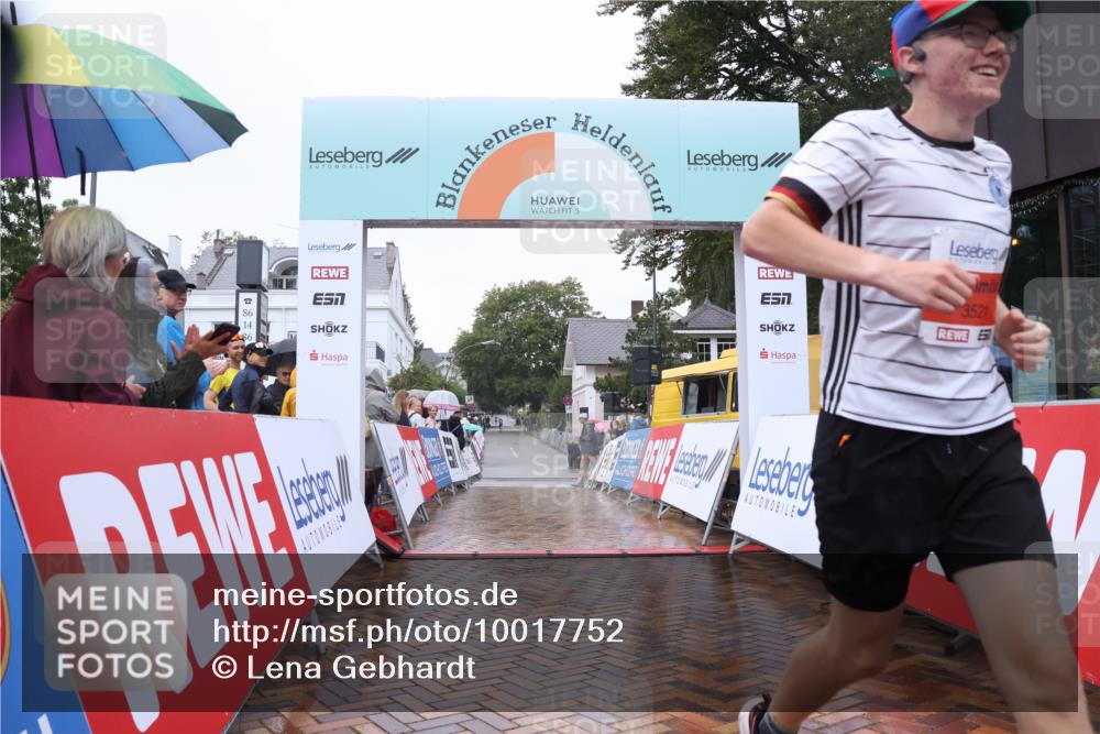 30.08.2026 - Blankeneser Heldenlauf Lena Gebhardt http://msf.ph/oto/10017752 30.08.2026 09:21:01 Ziel 3521 meine-sportfotos.de