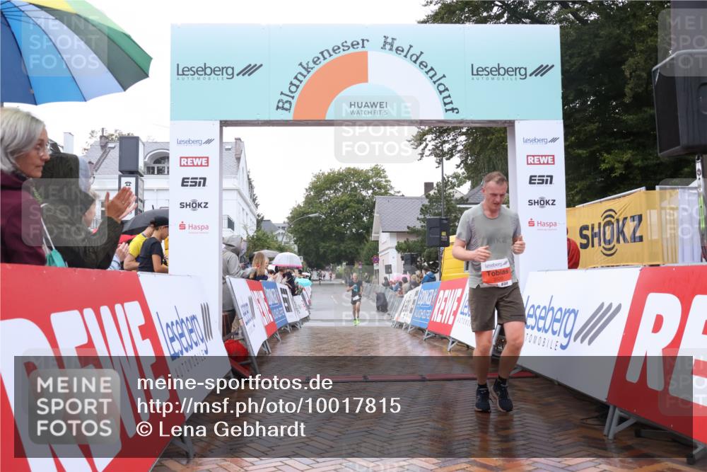 30.08.2026 - Blankeneser Heldenlauf Lena Gebhardt http://msf.ph/oto/10017815 30.08.2026 09:22:21 Ziel 3520, 3585, 3674, 3711, 3712 meine-sportfotos.de