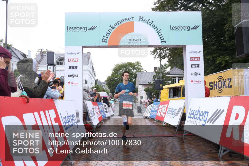 30.08.2026 - Blankeneser Heldenlauf Lena Gebhardt http://msf.ph/oto/10017830 30.08.2026 09:22:38 Ziel 3525, 3551 meine-sportfotos.de