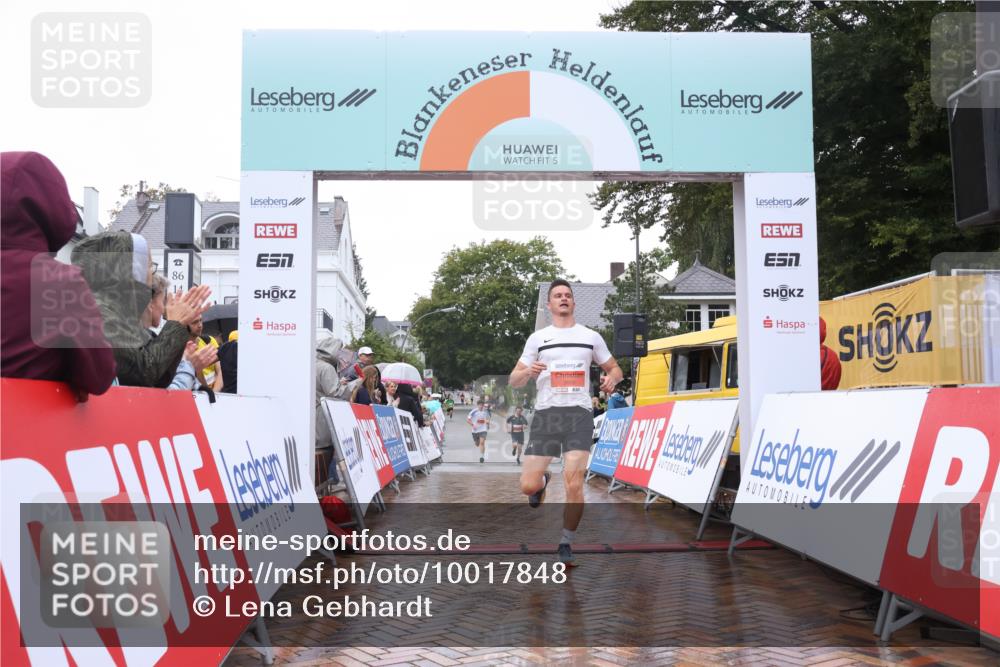 30.08.2026 - Blankeneser Heldenlauf Lena Gebhardt http://msf.ph/oto/10017848 30.08.2026 09:22:47 Ziel 3509, 3525, 3609, 3666 meine-sportfotos.de
