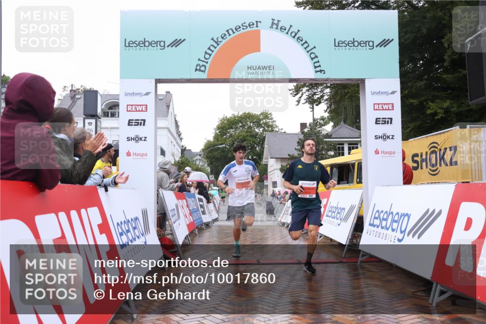 30.08.2026 - Blankeneser Heldenlauf Lena Gebhardt http://msf.ph/oto/10017860 30.08.2026 09:22:51 Ziel 3509, 3609, 3666, 3728 meine-sportfotos.de
