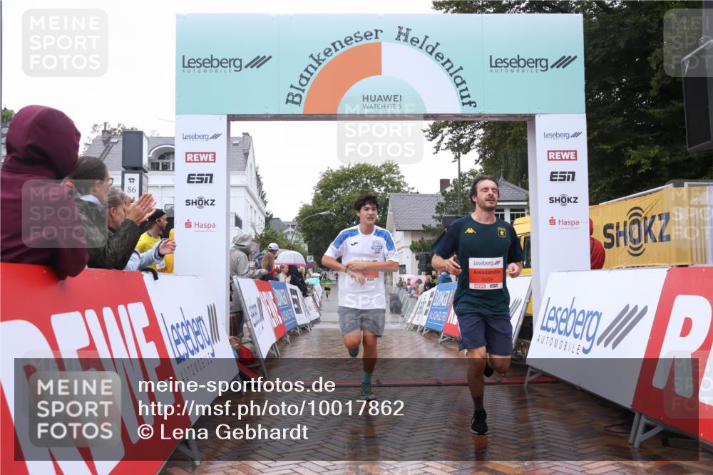30.08.2026 - Blankeneser Heldenlauf Lena Gebhardt http://msf.ph/oto/10017862 30.08.2026 09:22:51 Ziel 3509, 3609, 3666, 3728 meine-sportfotos.de