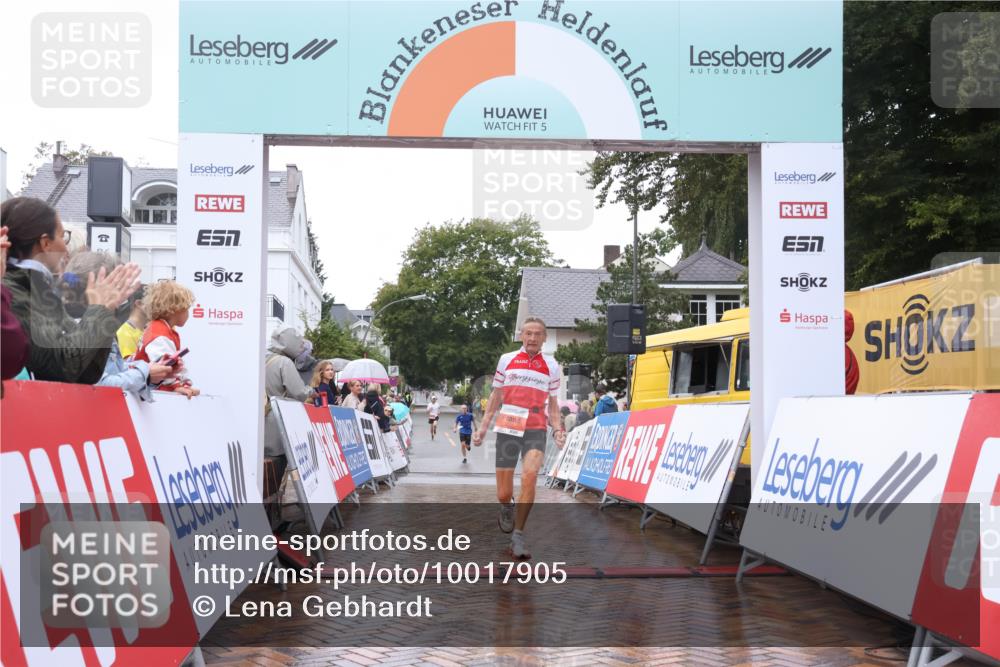 30.08.2026 - Blankeneser Heldenlauf Lena Gebhardt http://msf.ph/oto/10017905 30.08.2026 09:23:32 Ziel 3685, 3694 meine-sportfotos.de