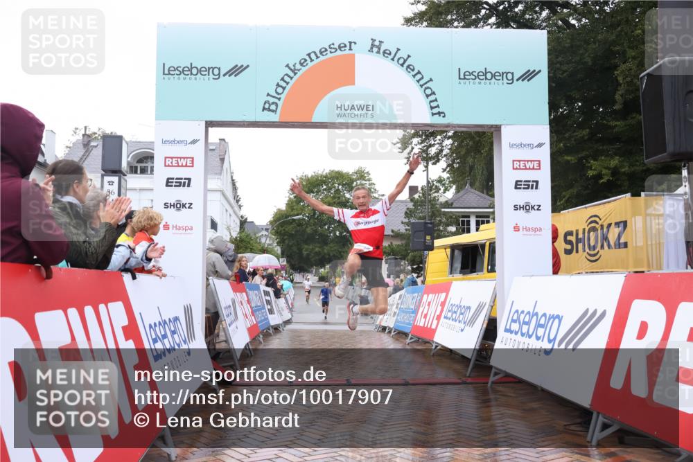 30.08.2026 - Blankeneser Heldenlauf Lena Gebhardt http://msf.ph/oto/10017907 30.08.2026 09:23:32 Ziel 3685, 3694 meine-sportfotos.de