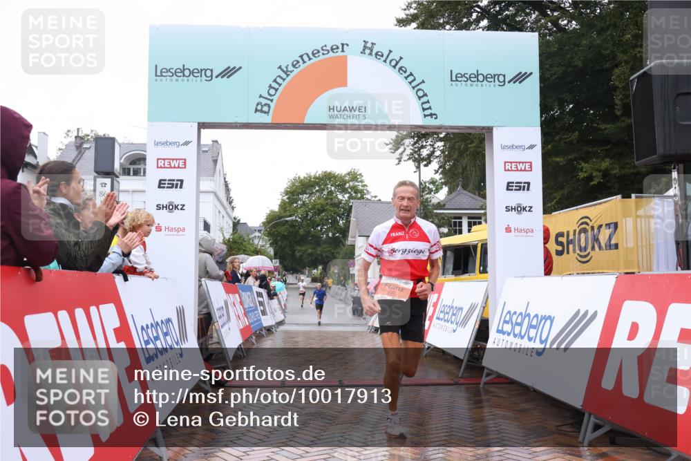 30.08.2026 - Blankeneser Heldenlauf Lena Gebhardt http://msf.ph/oto/10017913 30.08.2026 09:23:33 Ziel 3685, 3694 meine-sportfotos.de