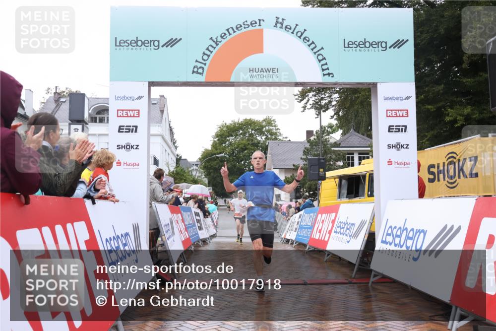30.08.2026 - Blankeneser Heldenlauf Lena Gebhardt http://msf.ph/oto/10017918 30.08.2026 09:23:38 Ziel 3582, 3596, 3685 meine-sportfotos.de