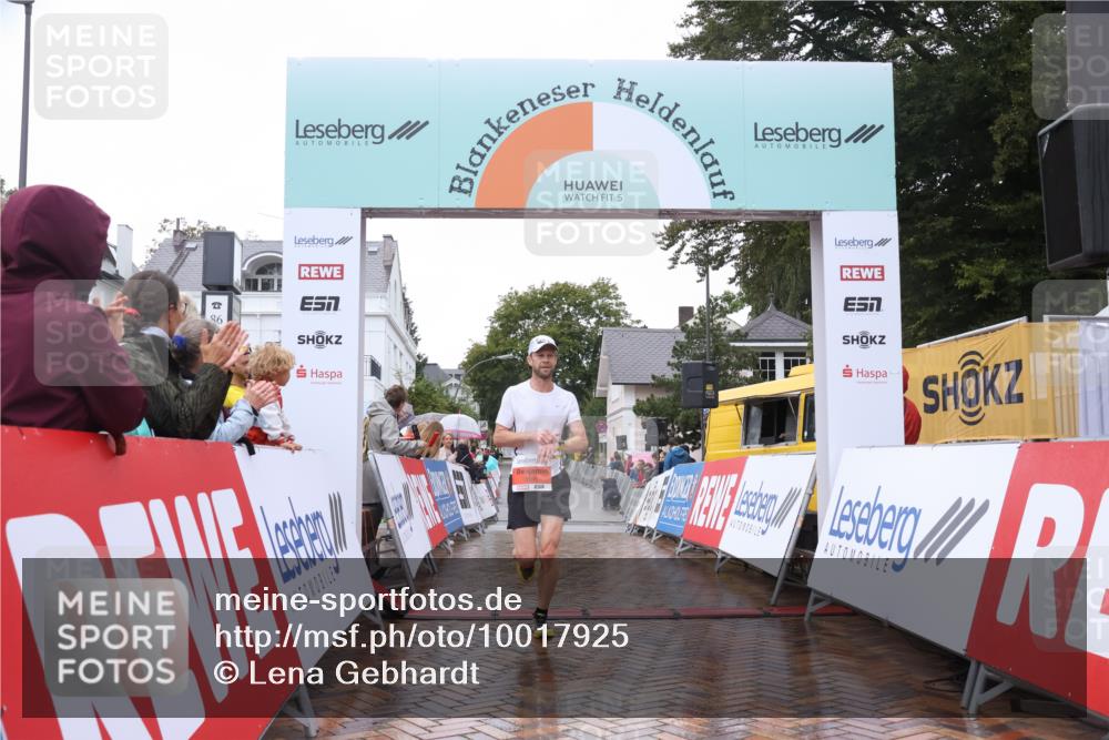 30.08.2026 - Blankeneser Heldenlauf Lena Gebhardt http://msf.ph/oto/10017925 30.08.2026 09:23:41 Ziel 3582, 3596 meine-sportfotos.de