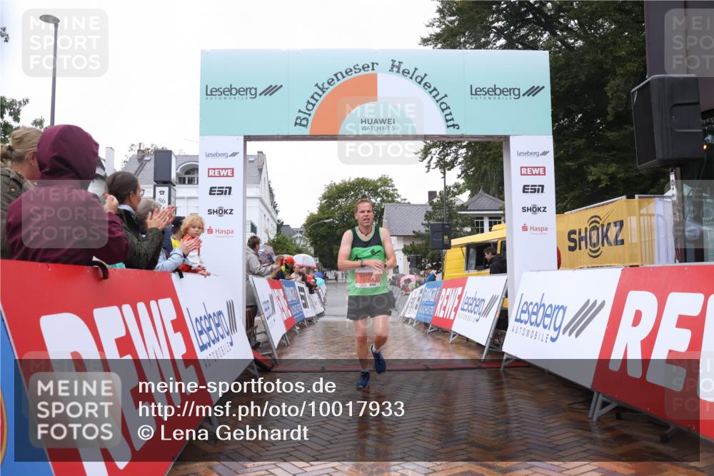 30.08.2026 - Blankeneser Heldenlauf Lena Gebhardt http://msf.ph/oto/10017933 30.08.2026 09:23:54 Ziel 3699, 3710 meine-sportfotos.de