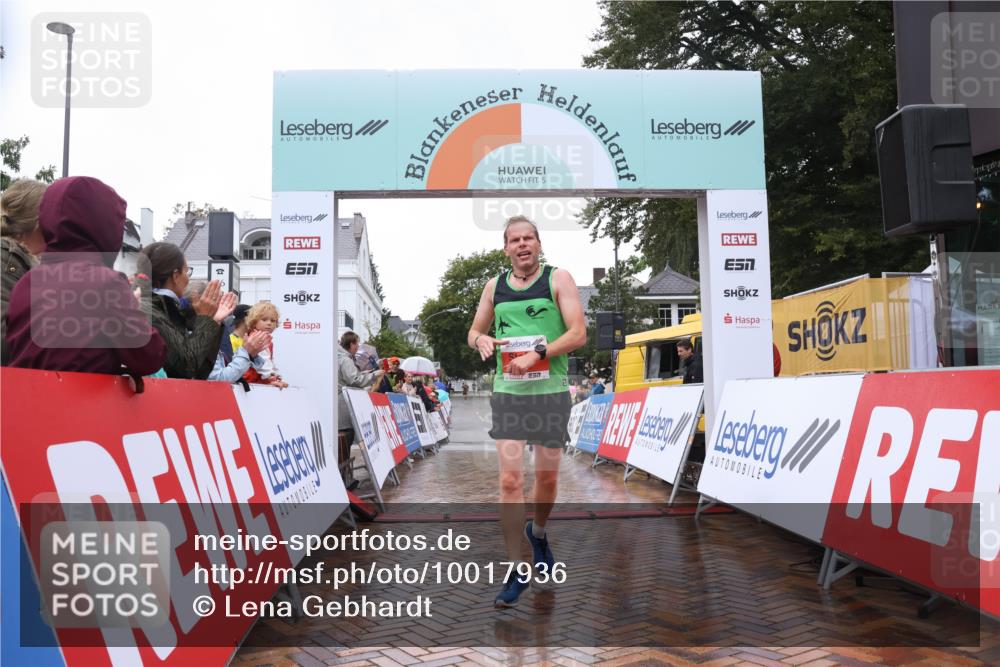 30.08.2026 - Blankeneser Heldenlauf Lena Gebhardt http://msf.ph/oto/10017936 30.08.2026 09:23:54 Ziel 3699, 3710 meine-sportfotos.de