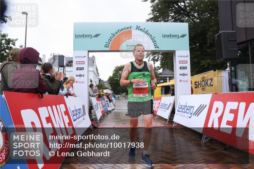 30.08.2026 - Blankeneser Heldenlauf Lena Gebhardt http://msf.ph/oto/10017938 30.08.2026 09:23:55 Ziel 3699, 3710 meine-sportfotos.de