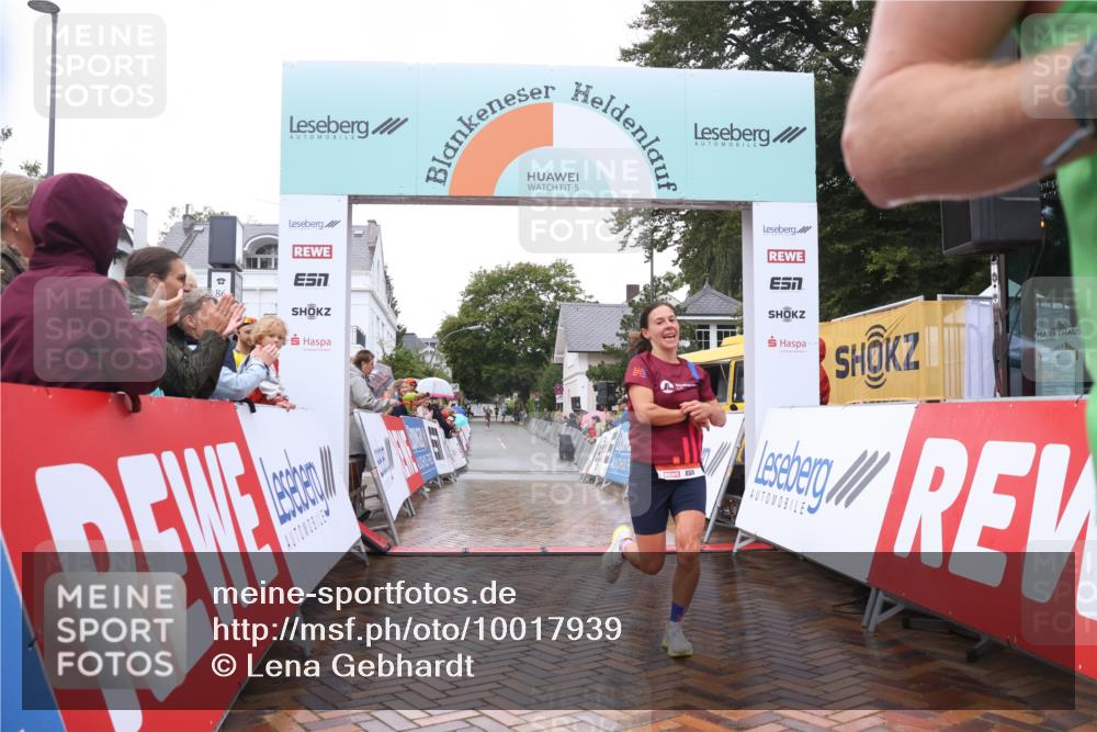 30.08.2026 - Blankeneser Heldenlauf Lena Gebhardt http://msf.ph/oto/10017939 30.08.2026 09:23:56 Ziel 3699, 3710 meine-sportfotos.de