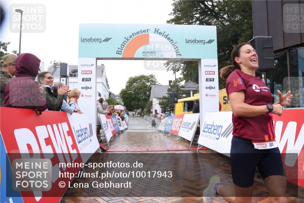 30.08.2026 - Blankeneser Heldenlauf Lena Gebhardt http://msf.ph/oto/10017943 30.08.2026 09:23:57 Ziel 3699, 3710 meine-sportfotos.de