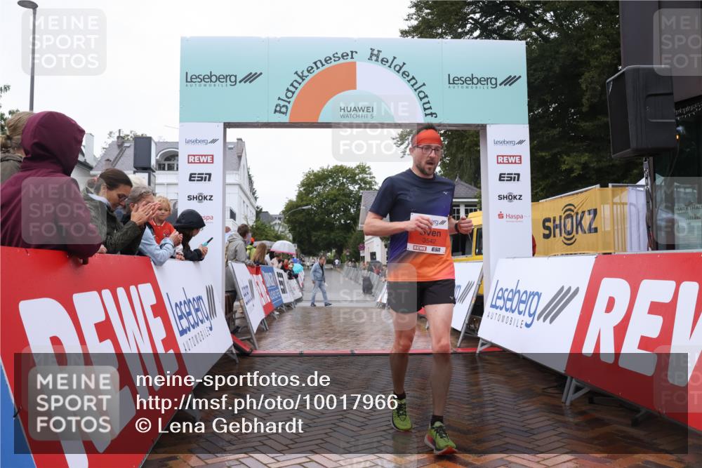 30.08.2026 - Blankeneser Heldenlauf Lena Gebhardt http://msf.ph/oto/10017966 30.08.2026 09:24:21 Ziel 3542, 3567 meine-sportfotos.de