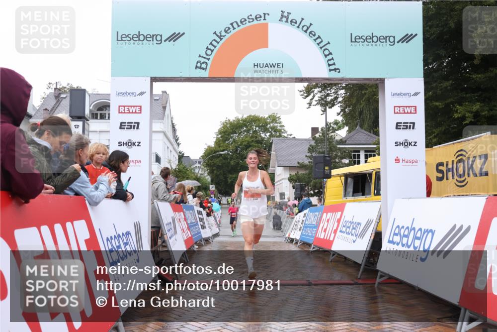 30.08.2026 - Blankeneser Heldenlauf Lena Gebhardt http://msf.ph/oto/10017981 30.08.2026 09:24:43 Ziel 3575, 3642 meine-sportfotos.de