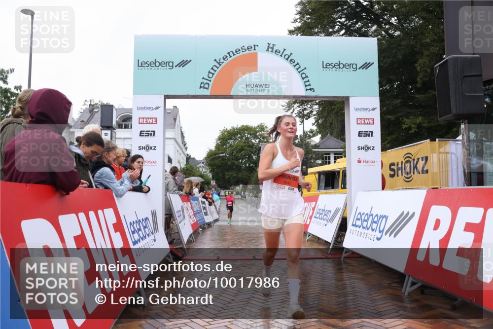 30.08.2026 - Blankeneser Heldenlauf Lena Gebhardt http://msf.ph/oto/10017986 30.08.2026 09:24:44 Ziel 3575, 3642, 3683 meine-sportfotos.de