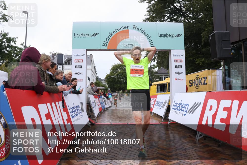 30.08.2026 - Blankeneser Heldenlauf Lena Gebhardt http://msf.ph/oto/10018007 30.08.2026 09:25:05 Ziel 3565, 3587 meine-sportfotos.de