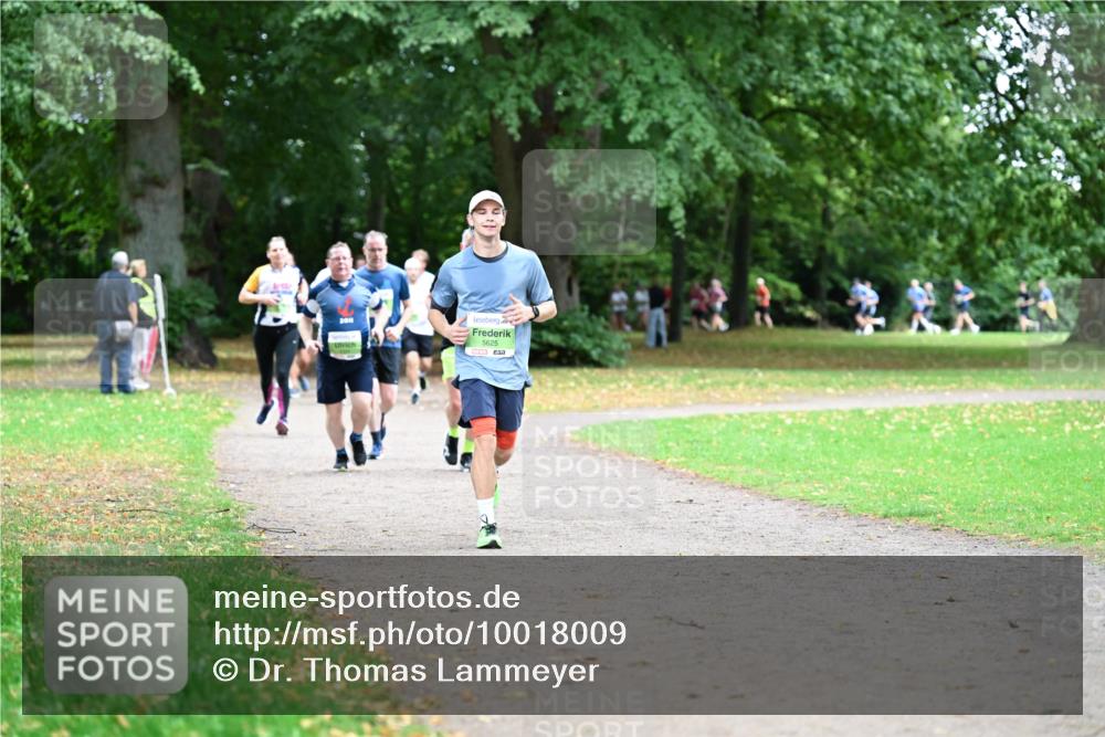 30.08.2026 - Blankeneser Heldenlauf Dr. Thomas Lammeyer http://msf.ph/oto/10018009 30.08.2026 10:07:42 Laufen 2011, 5625 meine-sportfotos.de