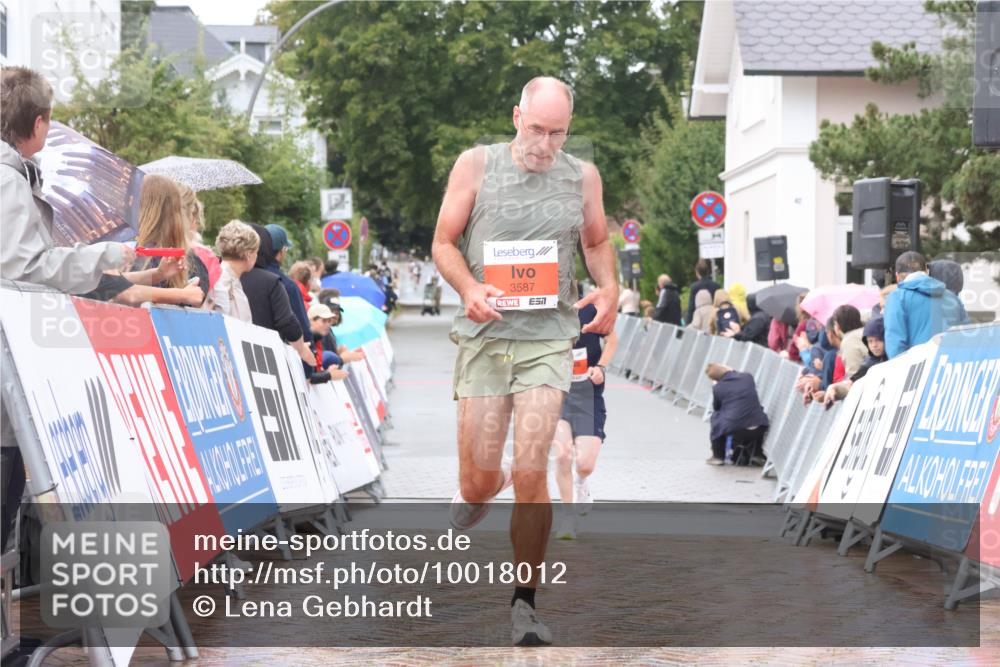30.08.2026 - Blankeneser Heldenlauf Lena Gebhardt http://msf.ph/oto/10018012 30.08.2026 09:25:08 Ziel 3565, 3583, 3587 meine-sportfotos.de
