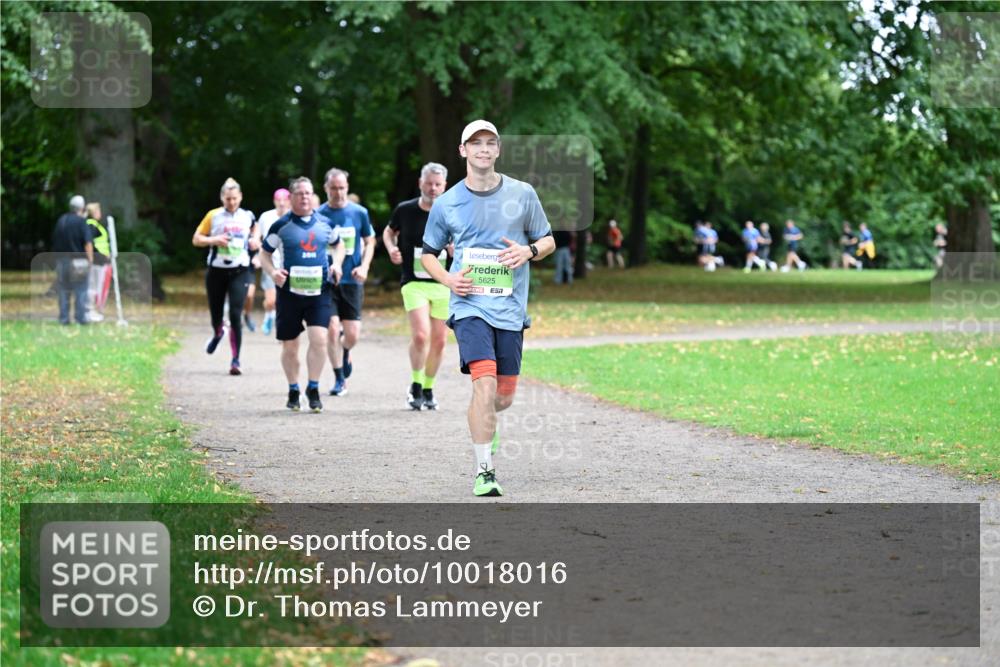 30.08.2026 - Blankeneser Heldenlauf Dr. Thomas Lammeyer http://msf.ph/oto/10018016 30.08.2026 10:07:43 Laufen 2011, 5625 meine-sportfotos.de