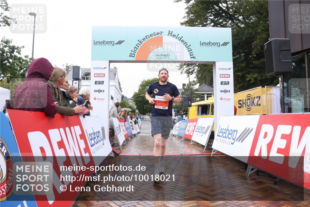 30.08.2026 - Blankeneser Heldenlauf Lena Gebhardt http://msf.ph/oto/10018021 30.08.2026 09:25:12 Ziel 3583, 3587 meine-sportfotos.de