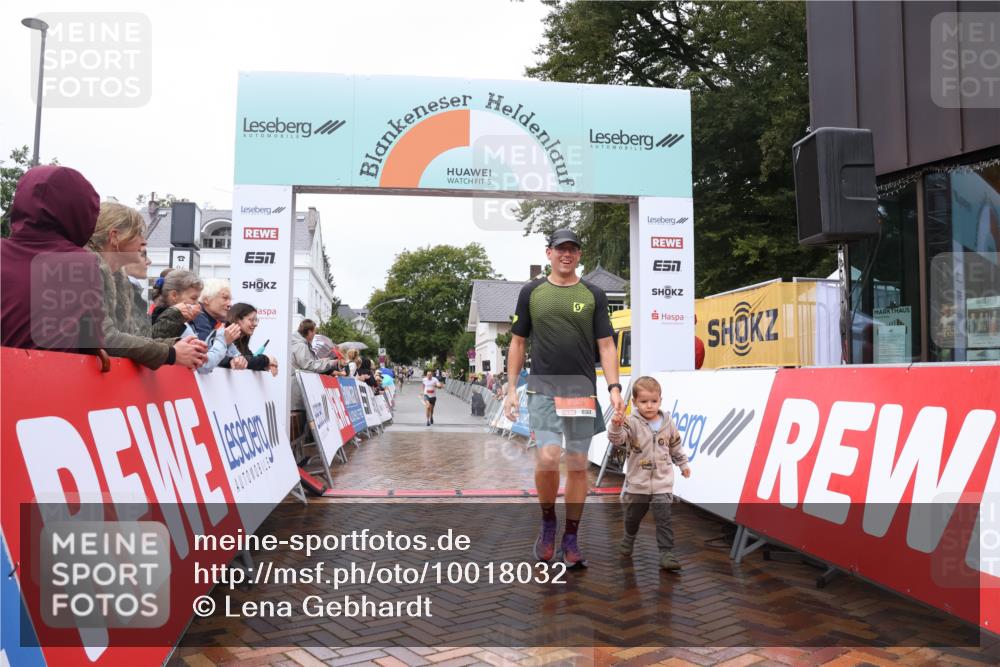 30.08.2026 - Blankeneser Heldenlauf Lena Gebhardt http://msf.ph/oto/10018032 30.08.2026 09:25:42 Ziel 3559, 3562 meine-sportfotos.de