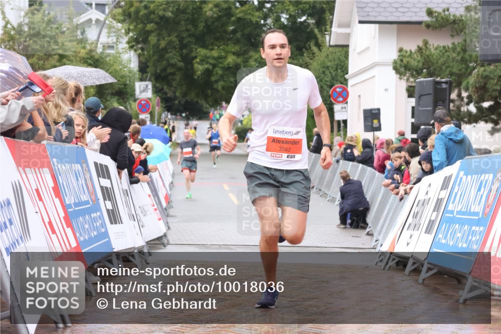 30.08.2026 - Blankeneser Heldenlauf Lena Gebhardt http://msf.ph/oto/10018036 30.08.2026 09:25:45 Ziel 3559, 3562 meine-sportfotos.de