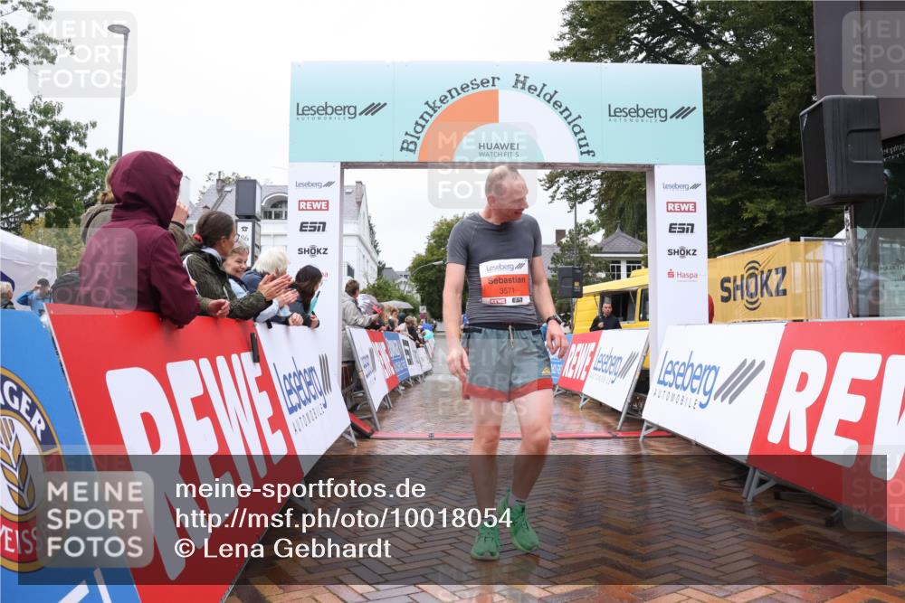 30.08.2026 - Blankeneser Heldenlauf Lena Gebhardt http://msf.ph/oto/10018054 30.08.2026 09:25:58 Ziel 3571, 3633 meine-sportfotos.de