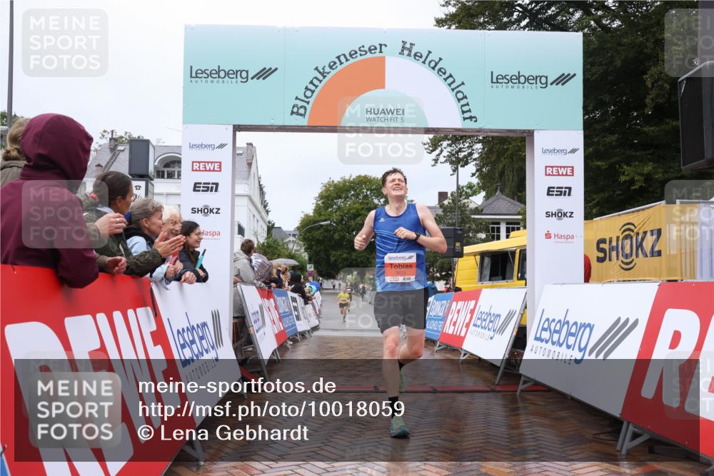 30.08.2026 - Blankeneser Heldenlauf Lena Gebhardt http://msf.ph/oto/10018059 30.08.2026 09:26:00 Ziel 3571, 3633 meine-sportfotos.de