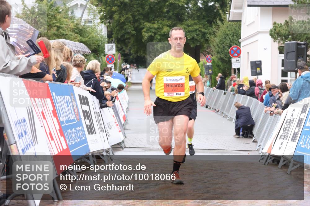 30.08.2026 - Blankeneser Heldenlauf Lena Gebhardt http://msf.ph/oto/10018066 30.08.2026 09:26:06 Ziel 3633, 3667, 3698 meine-sportfotos.de