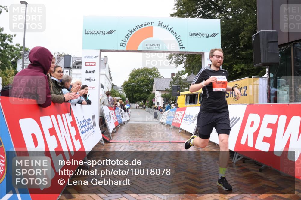 30.08.2026 - Blankeneser Heldenlauf Lena Gebhardt http://msf.ph/oto/10018078 30.08.2026 09:26:09 Ziel 3667, 3698 meine-sportfotos.de