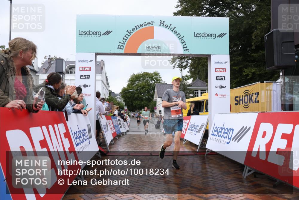 30.08.2026 - Blankeneser Heldenlauf Lena Gebhardt http://msf.ph/oto/10018234 30.08.2026 09:28:29 Ziel 3535, 3581, 3638, 3682 meine-sportfotos.de