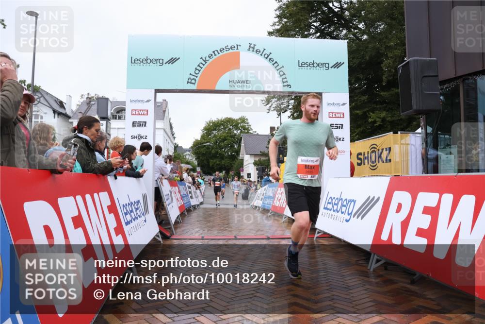 30.08.2026 - Blankeneser Heldenlauf Lena Gebhardt http://msf.ph/oto/10018242 30.08.2026 09:28:32 Ziel 3535, 3581, 3584, 3682, 3706 meine-sportfotos.de