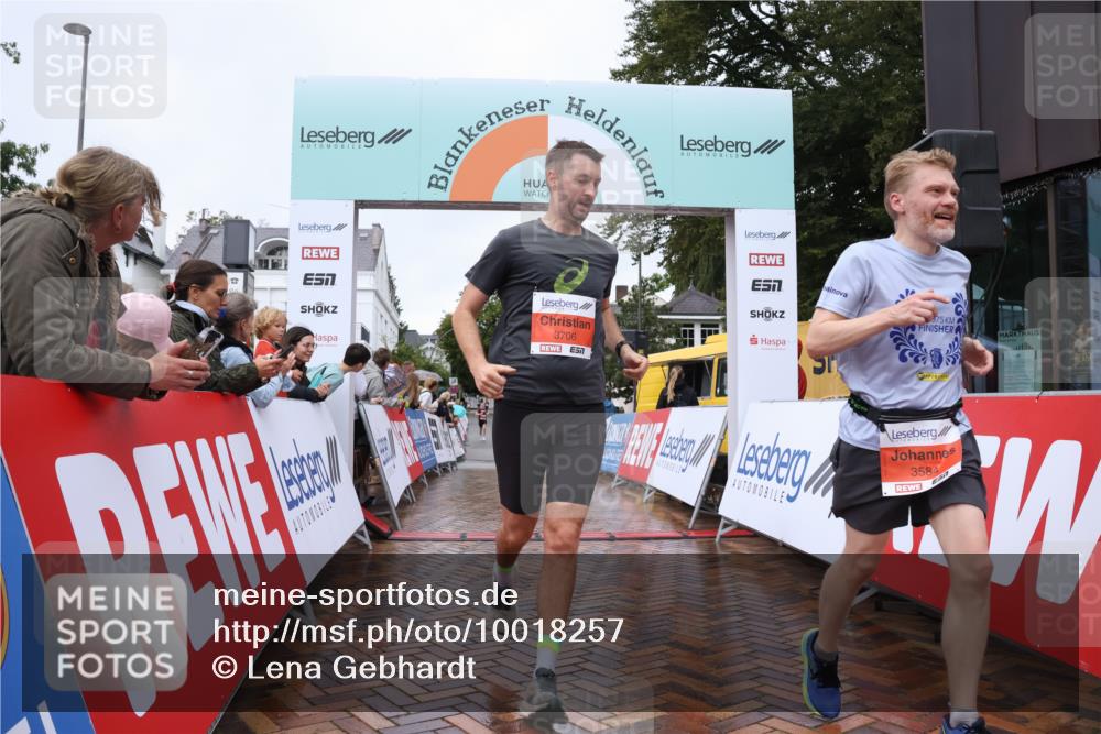 30.08.2026 - Blankeneser Heldenlauf Lena Gebhardt http://msf.ph/oto/10018257 30.08.2026 09:28:37 Ziel 3535, 3584, 3672, 3706 meine-sportfotos.de