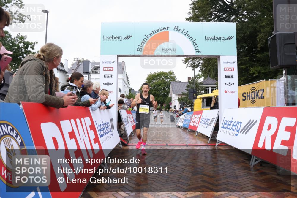 30.08.2026 - Blankeneser Heldenlauf Lena Gebhardt http://msf.ph/oto/10018311 30.08.2026 09:28:56 Ziel 1612, 3514, 3515, 3560, 3669 meine-sportfotos.de