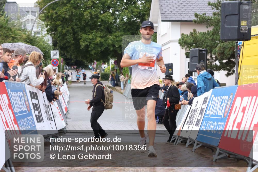 30.08.2026 - Blankeneser Heldenlauf Lena Gebhardt http://msf.ph/oto/10018356 30.08.2026 09:29:55 Ziel 3558, 3671 meine-sportfotos.de