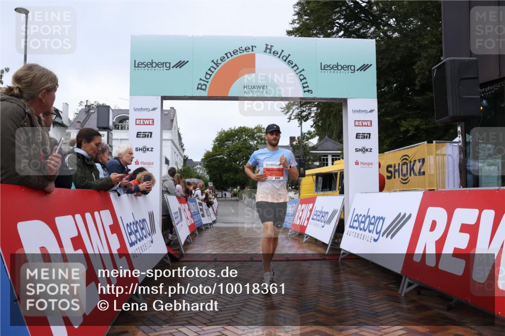 30.08.2026 - Blankeneser Heldenlauf Lena Gebhardt http://msf.ph/oto/10018361 30.08.2026 09:29:57 Ziel 3558, 3671 meine-sportfotos.de