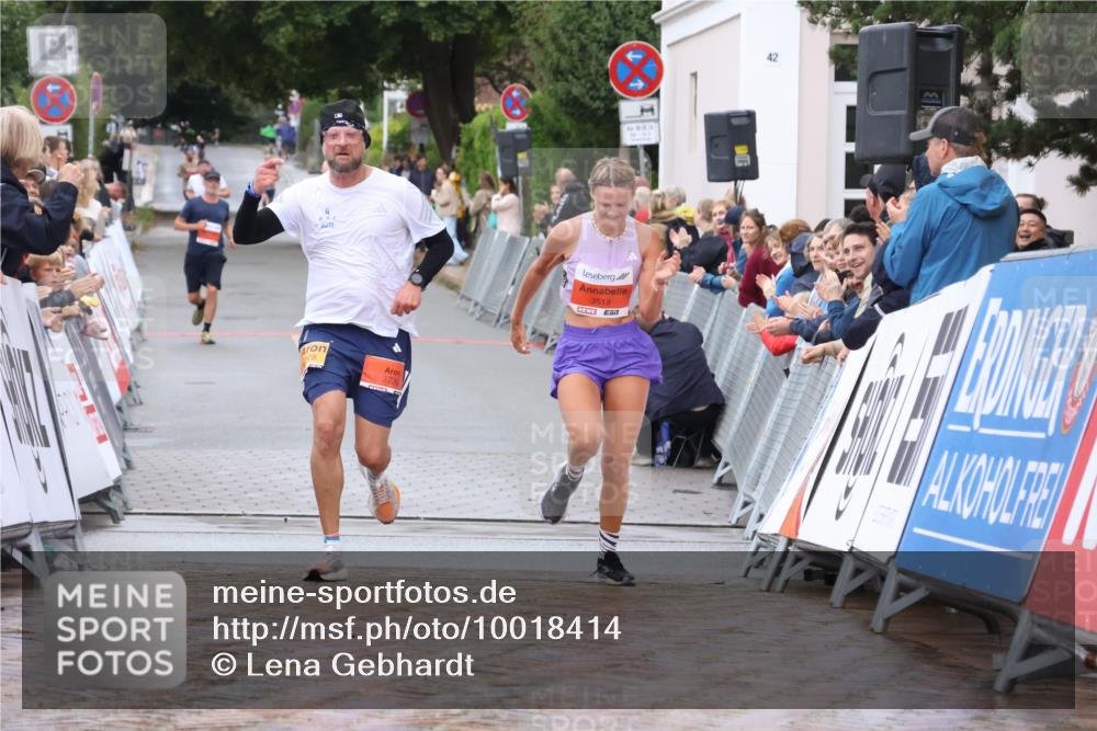 30.08.2026 - Blankeneser Heldenlauf Lena Gebhardt http://msf.ph/oto/10018414 30.08.2026 09:30:48 Ziel 3518, 3628, 3657, 3730 meine-sportfotos.de
