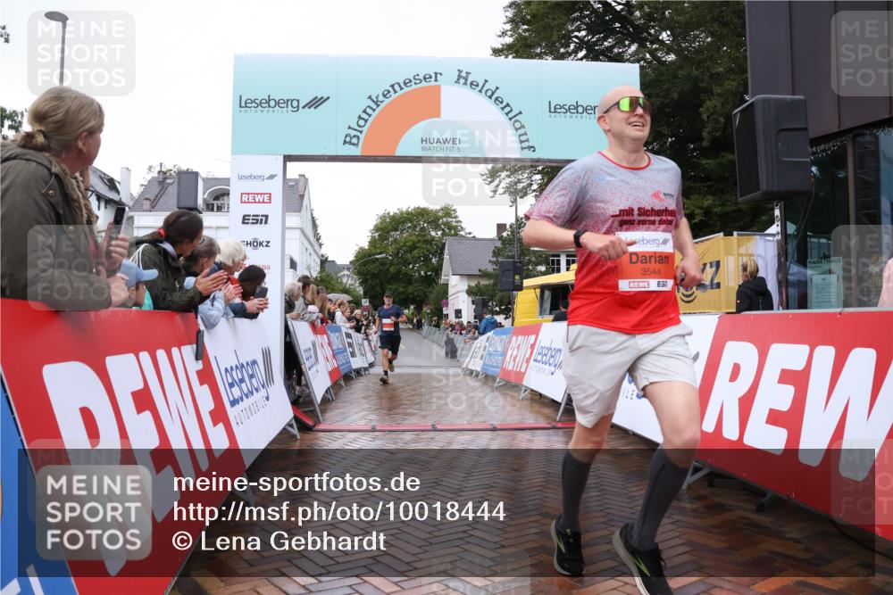30.08.2026 - Blankeneser Heldenlauf Lena Gebhardt http://msf.ph/oto/10018444 30.08.2026 09:30:58 Ziel 3518, 3544, 3610, 3730 meine-sportfotos.de