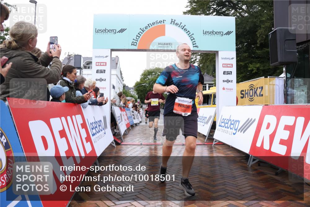30.08.2026 - Blankeneser Heldenlauf Lena Gebhardt http://msf.ph/oto/10018501 30.08.2026 09:31:39 Ziel 1023, 1597, 3530, 3594 meine-sportfotos.de