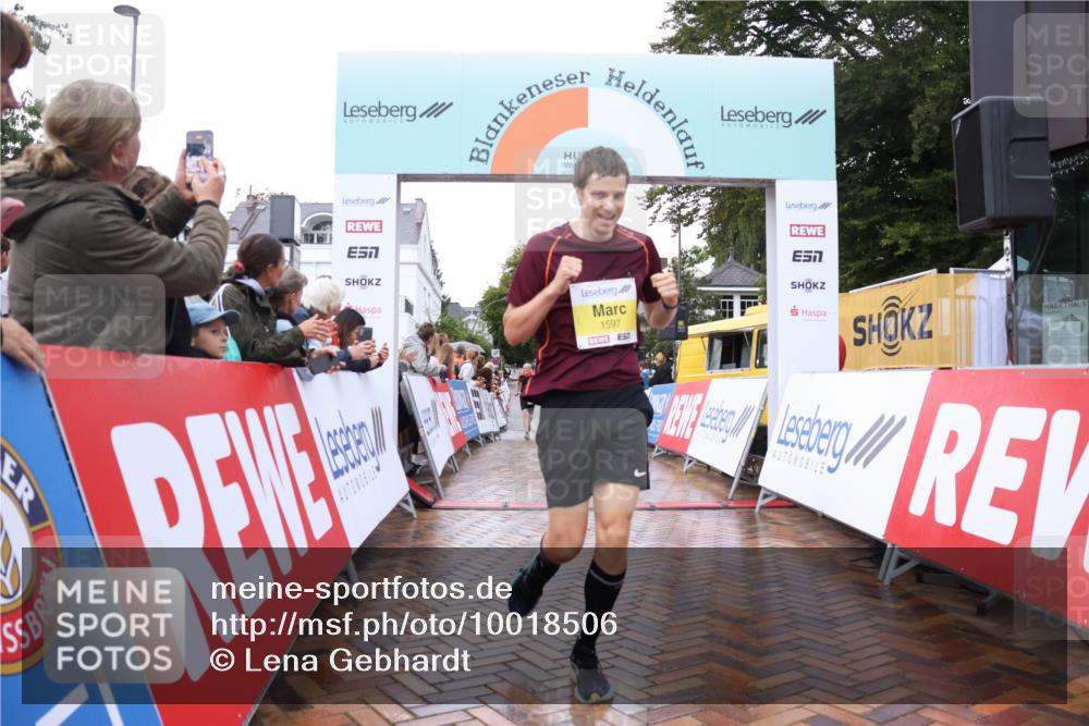 30.08.2026 - Blankeneser Heldenlauf Lena Gebhardt http://msf.ph/oto/10018506 30.08.2026 09:31:40 Ziel 1023, 1597, 3530, 3594, 3707 meine-sportfotos.de