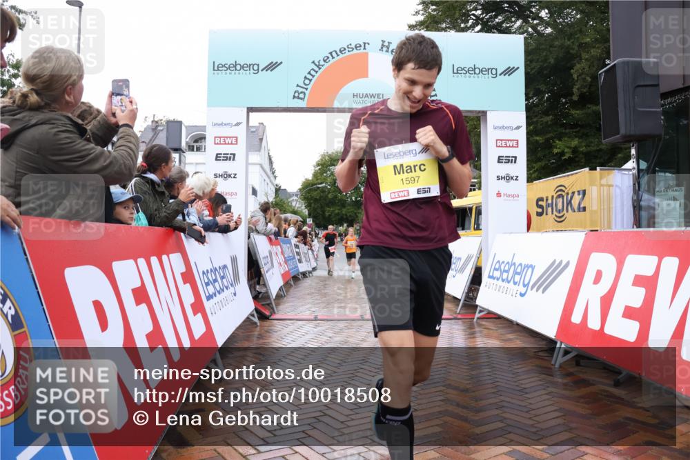 30.08.2026 - Blankeneser Heldenlauf Lena Gebhardt http://msf.ph/oto/10018508 30.08.2026 09:31:41 Ziel 1023, 1597, 3530, 3594, 3707 meine-sportfotos.de